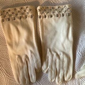 Crescendo Vintage 50’s Collectible Beaded Gloves size 6.5